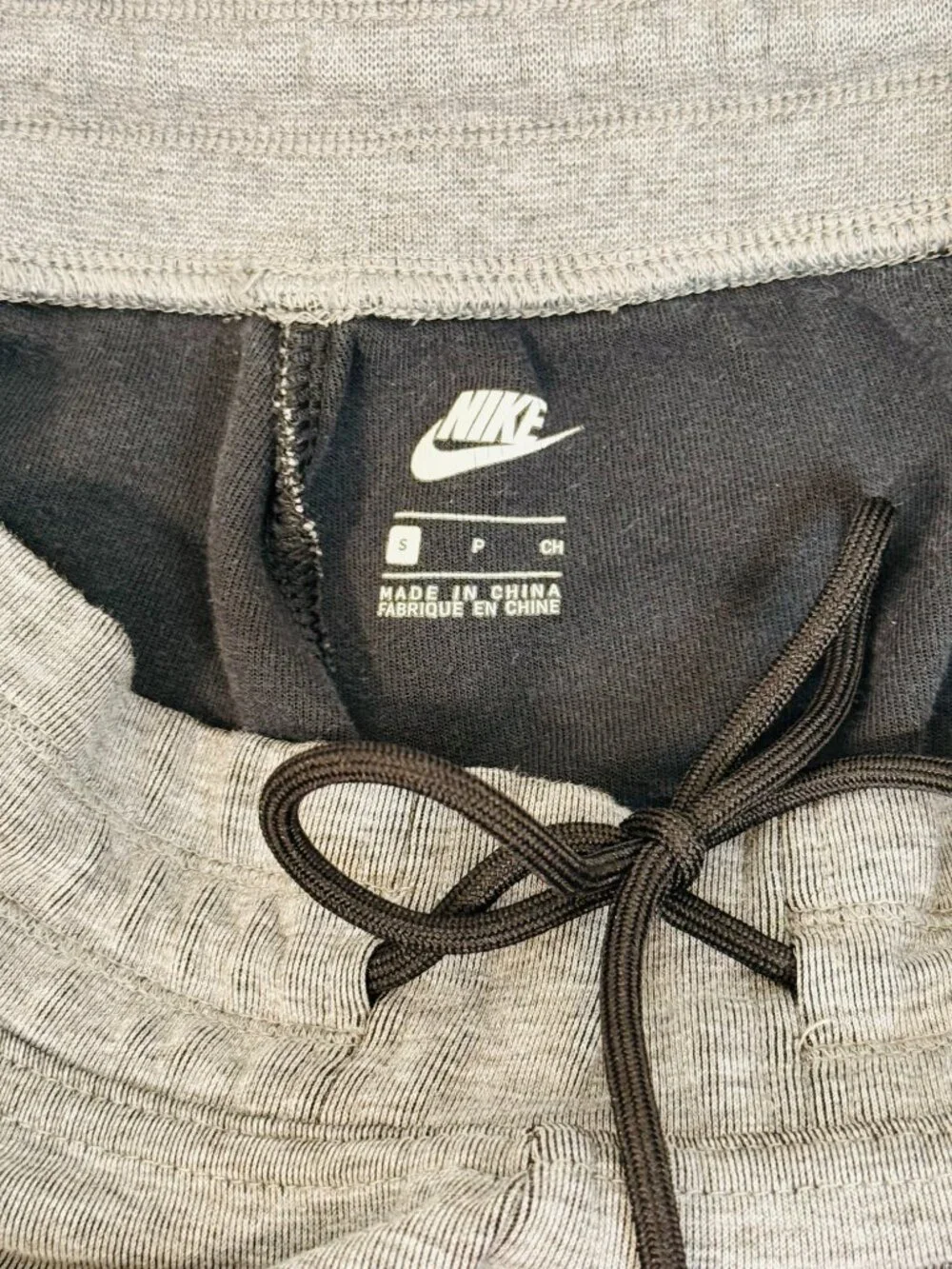 NIKE Tech Fleece Jogger Sweatpants Gray/Black Zip Pockets Women’s Size Small